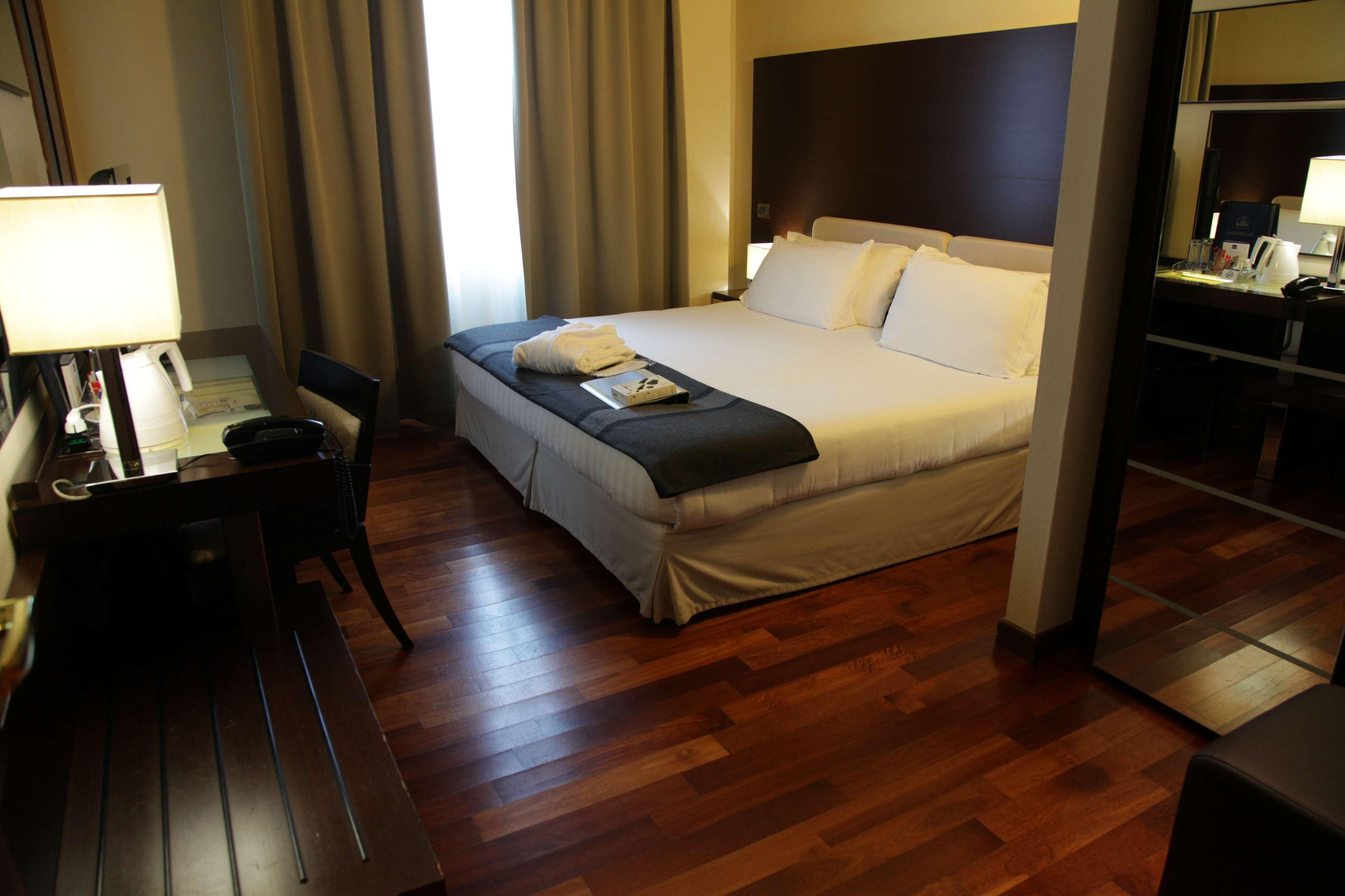 Hotel Western Tre Torri