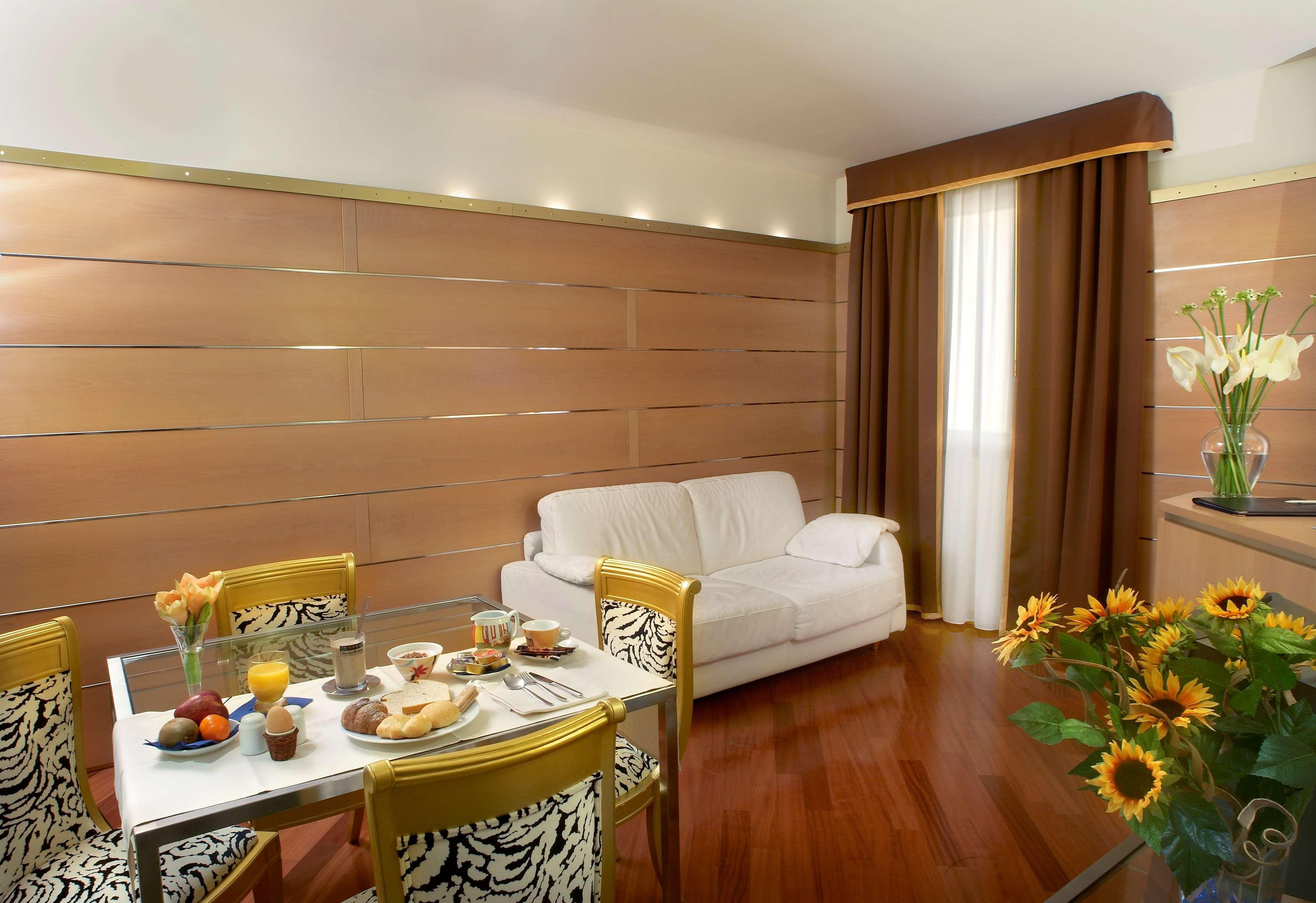 Hotel Western Tre Torri 4*